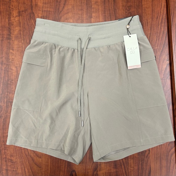 CALIA by Carrie Underwood Pants - NEW CALIA by Carrie Underwood Women's 7” Mid Rise Bermuda Shorts Dark Grey